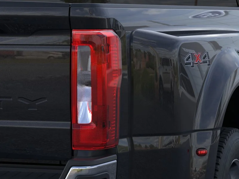 New 2026 Agate Black Metallic Ford XLT image 21