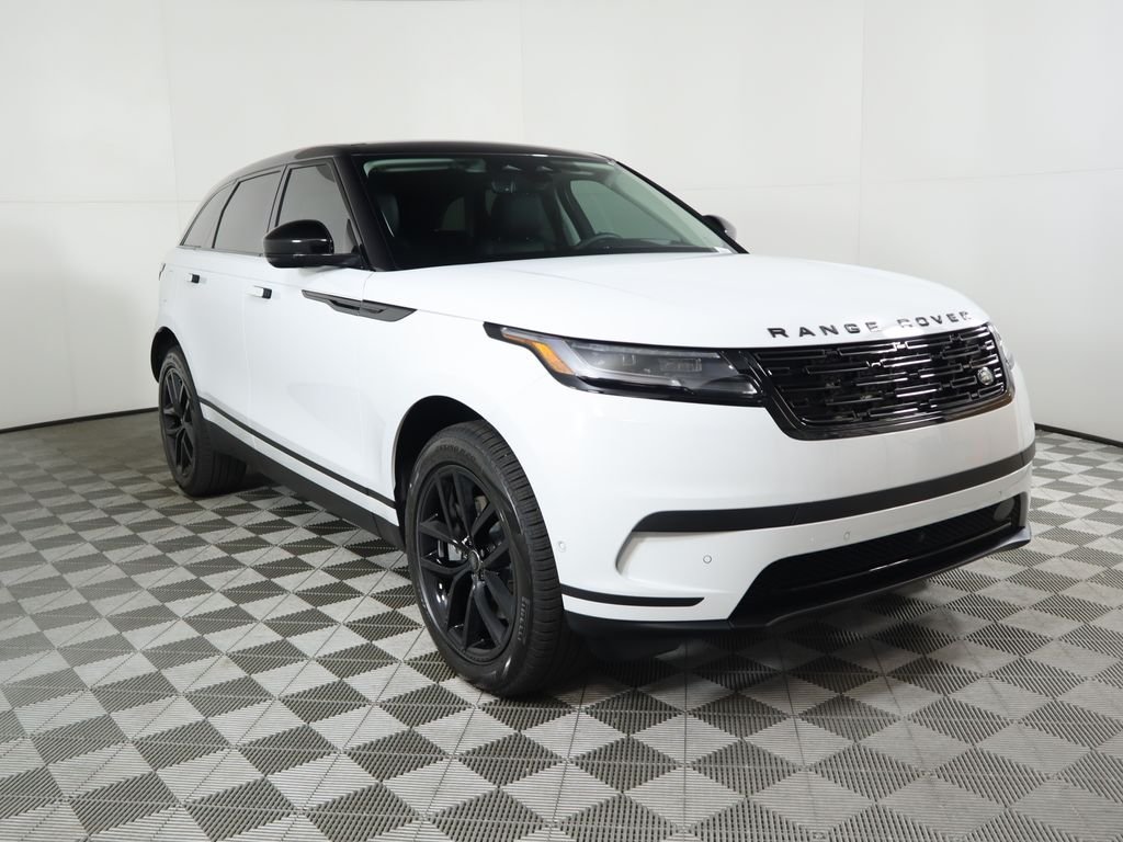 Certified Used 2024 Fuji White Land Rover S image 3