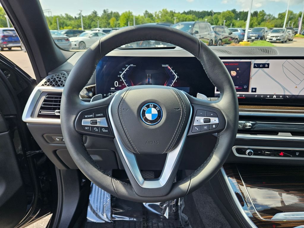 Certified Used 2026 Black Sapphire Metallic BMW xDrive50e image 25