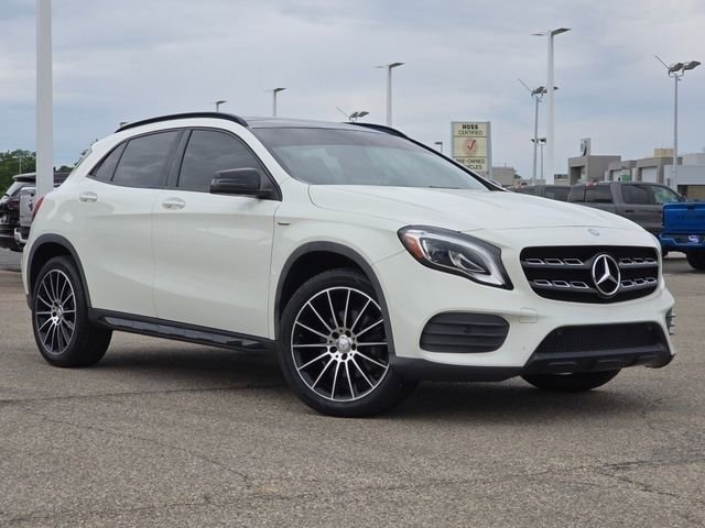 Used 2018 White Mercedes-Benz GLA 250 image 2