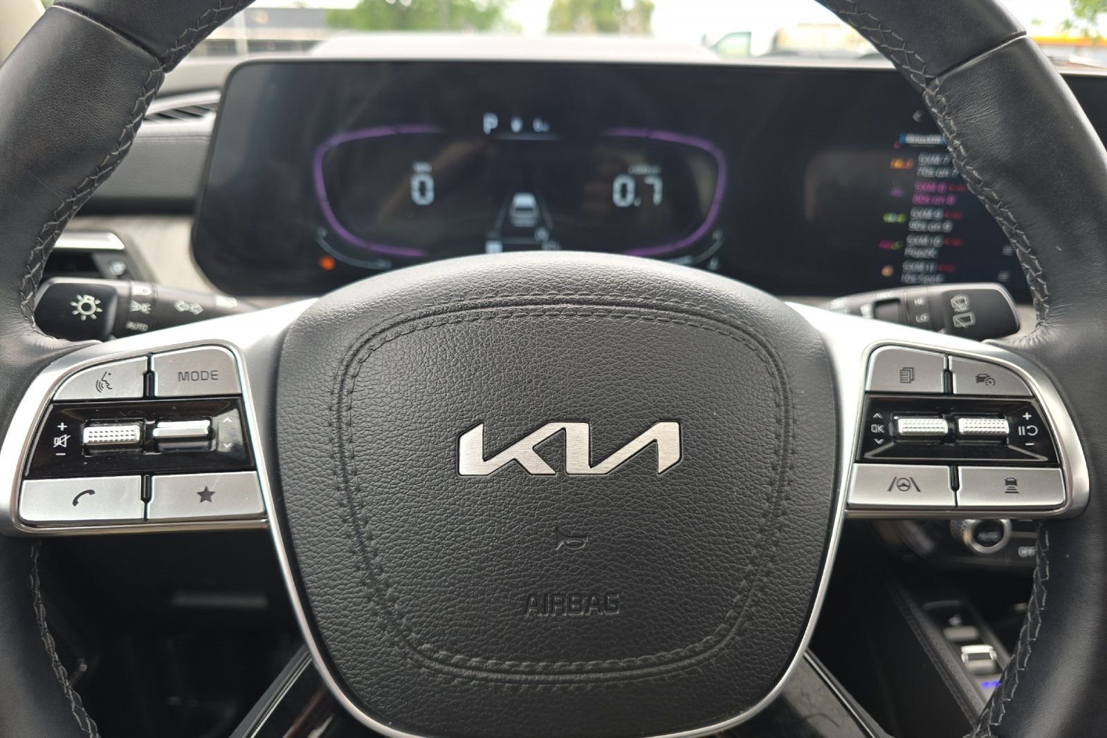Used 2024 Green Kia EX image 29