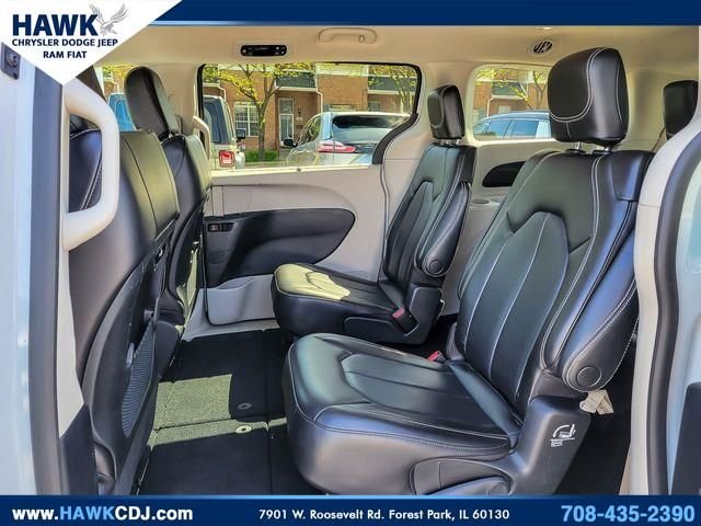 Used 2023 White Chrysler Touring L image 10