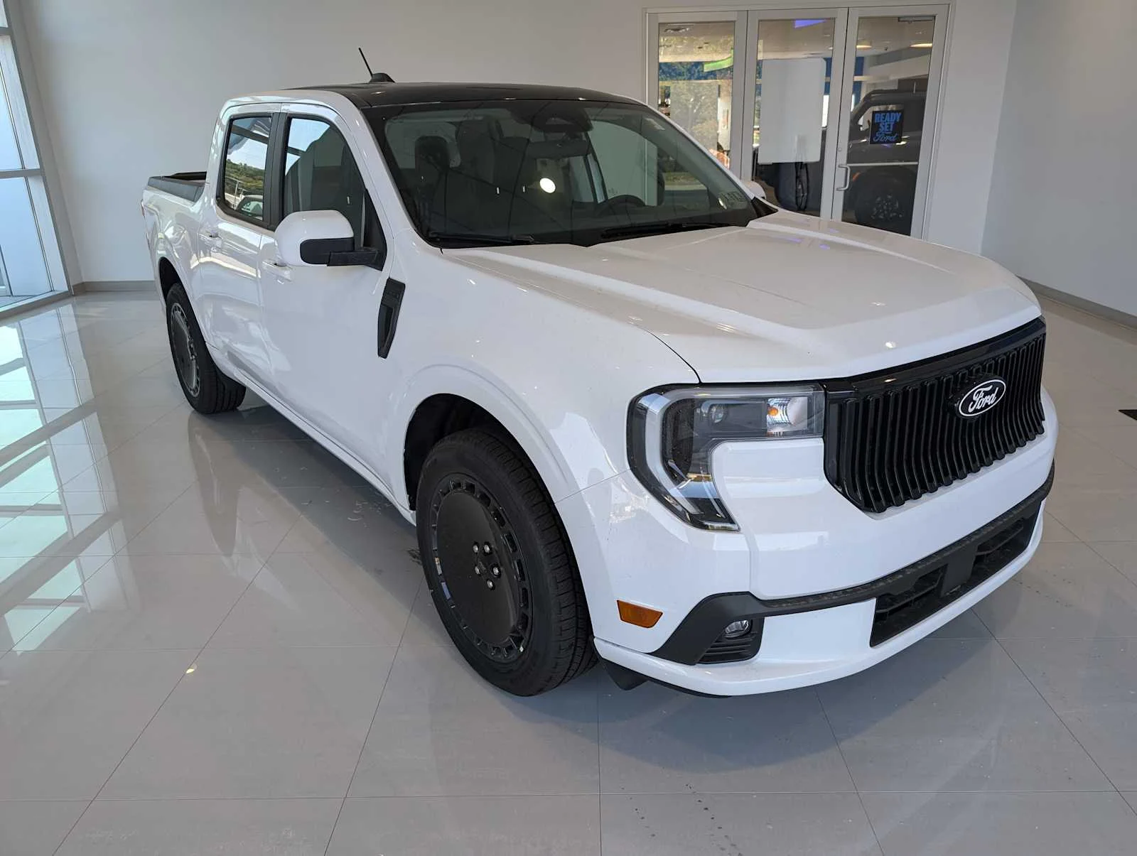 New 2025 Oxford White Ford Lobo™ image 6