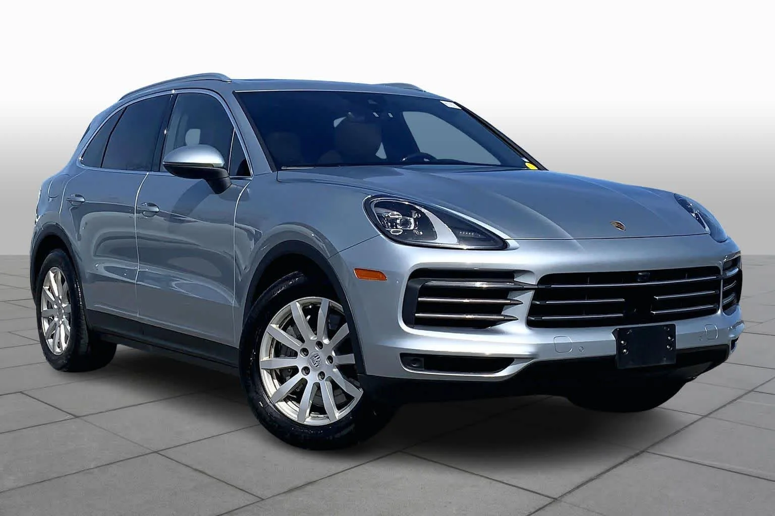 Used 2020 Dolomite Silver Metallic Porsche S image 4
