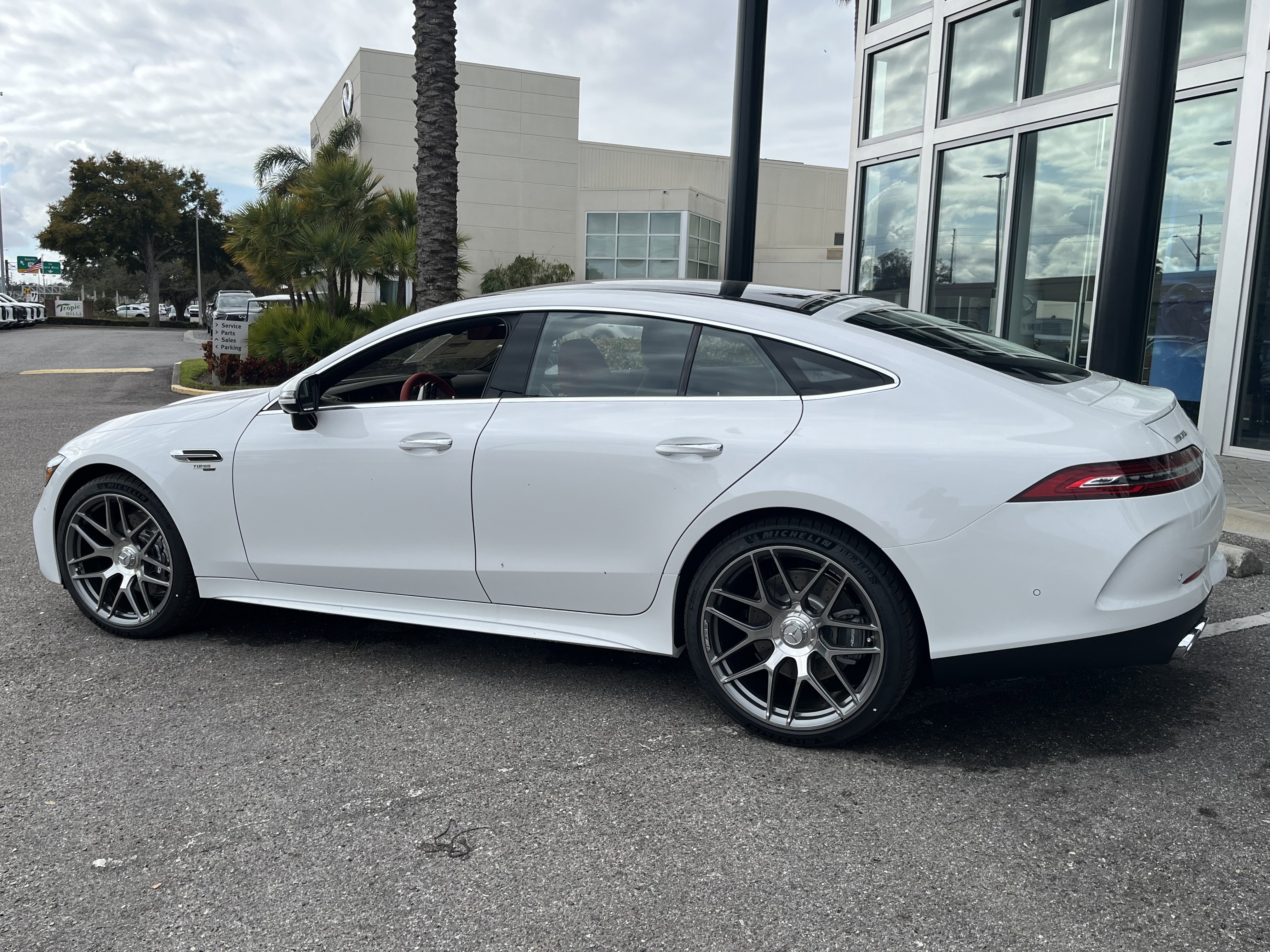 New 2026 MANUFAKTUR Moonlight White Metallic Mercedes-Benz AMG® GT 53 image 4
