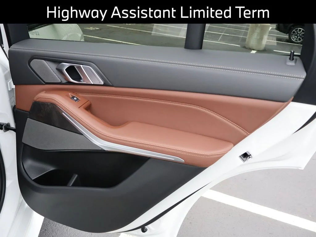 New 2026 White BMW xDrive40i image 18