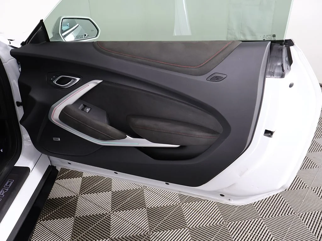 2023 Chevrolet Camaro ZL1 - Photo 21