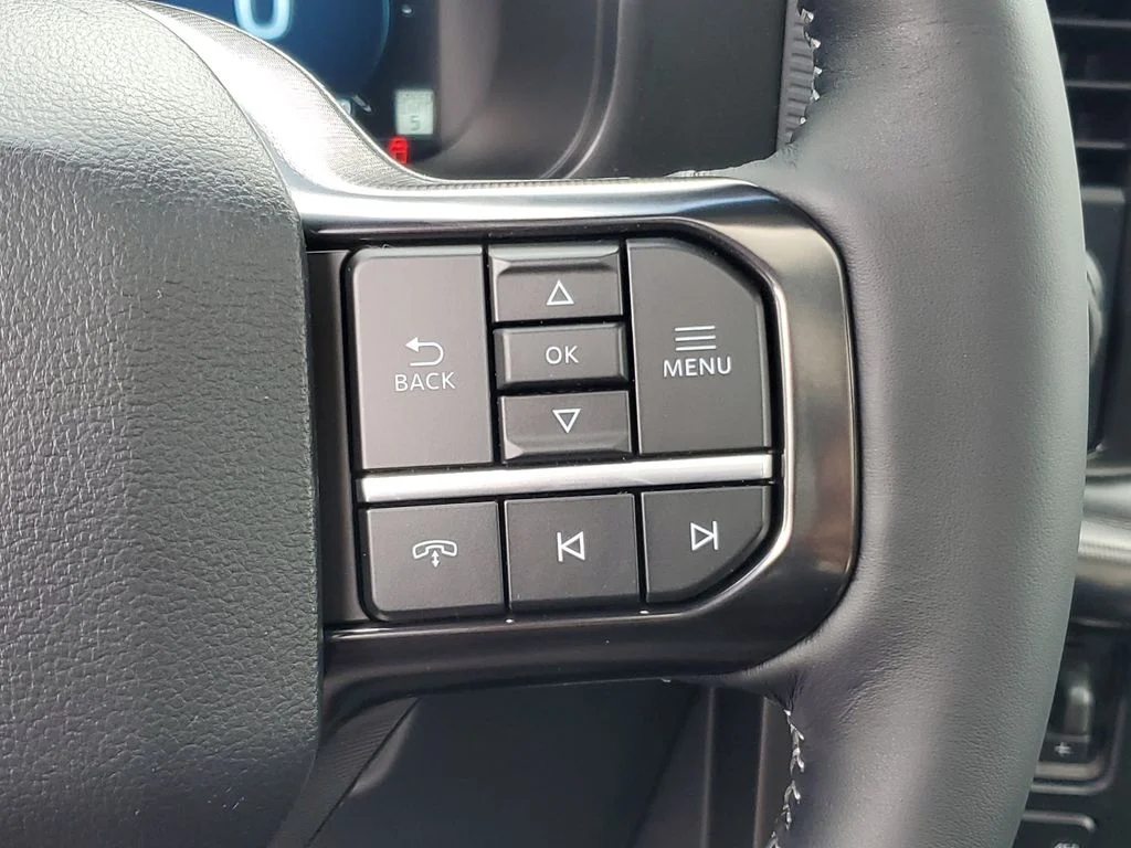 New 2026 Star White Metallic Tri-Coat Ford Platinum® image 12