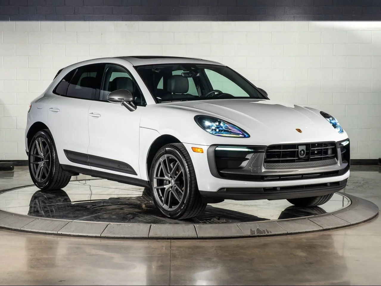 Used 2026 White Porsche  image 7