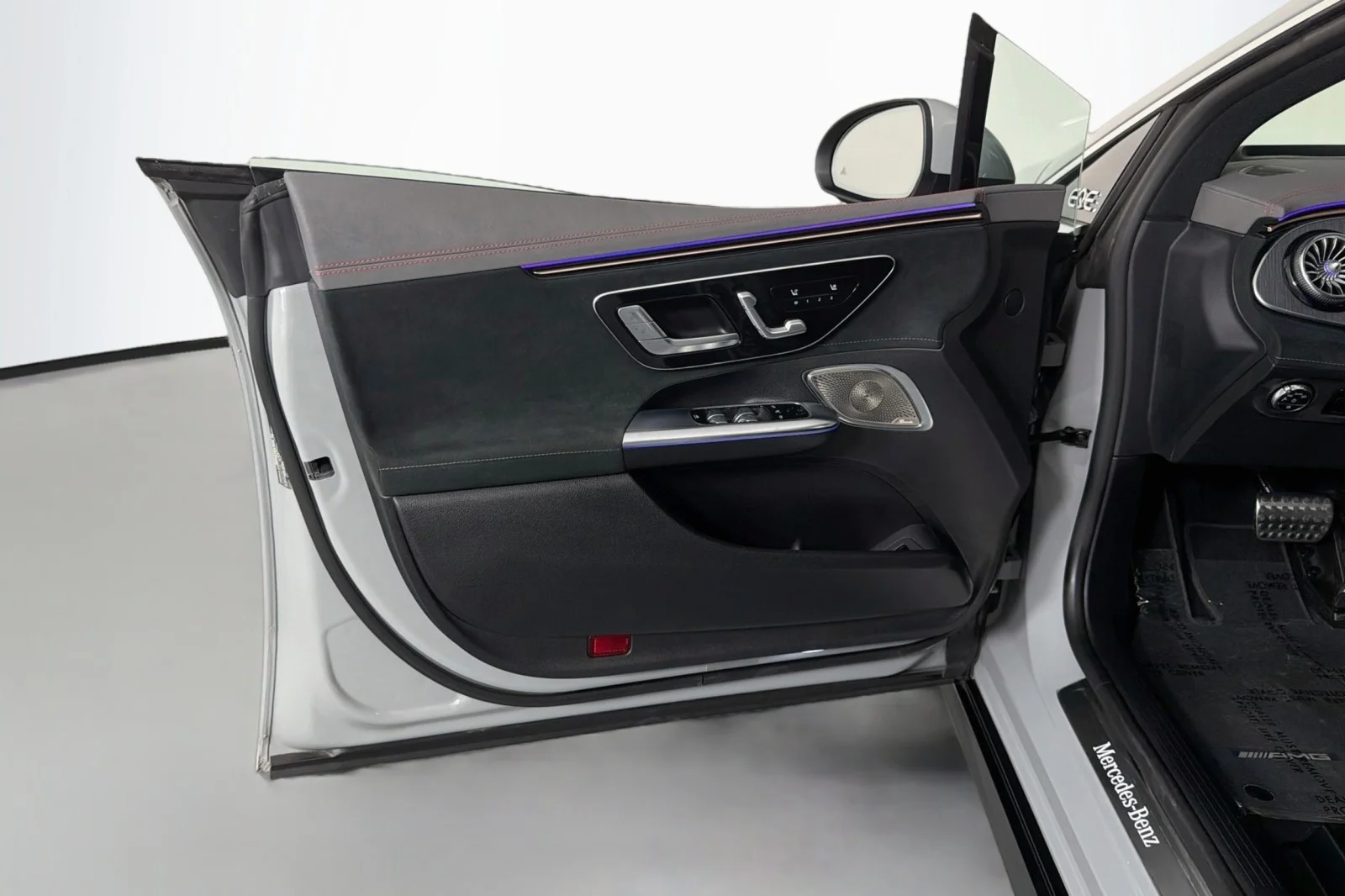 Used 2023 MANUFAKTUR Alpine Grey Mercedes-Benz 500 image 22