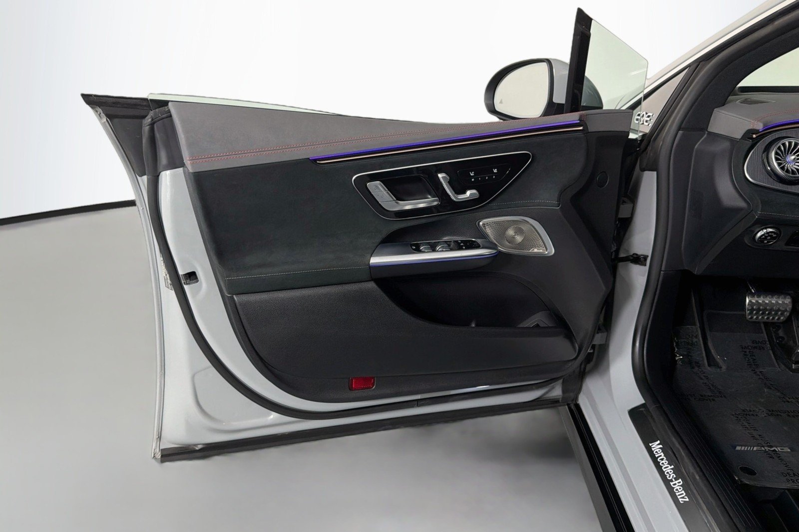 Used 2023 MANUFAKTUR Alpine Grey Mercedes-Benz EQE 500 image 21
