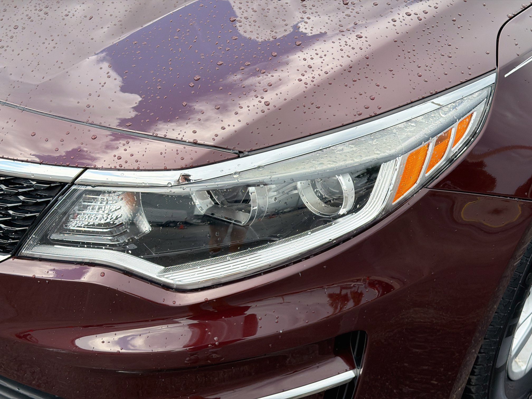 Used 2018 Sangria Kia LX image 9