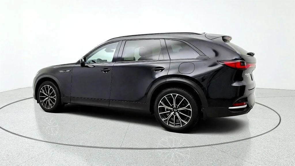 Used 2025 Jet Black Mica Mazda Premium Plus Package AWD image 7