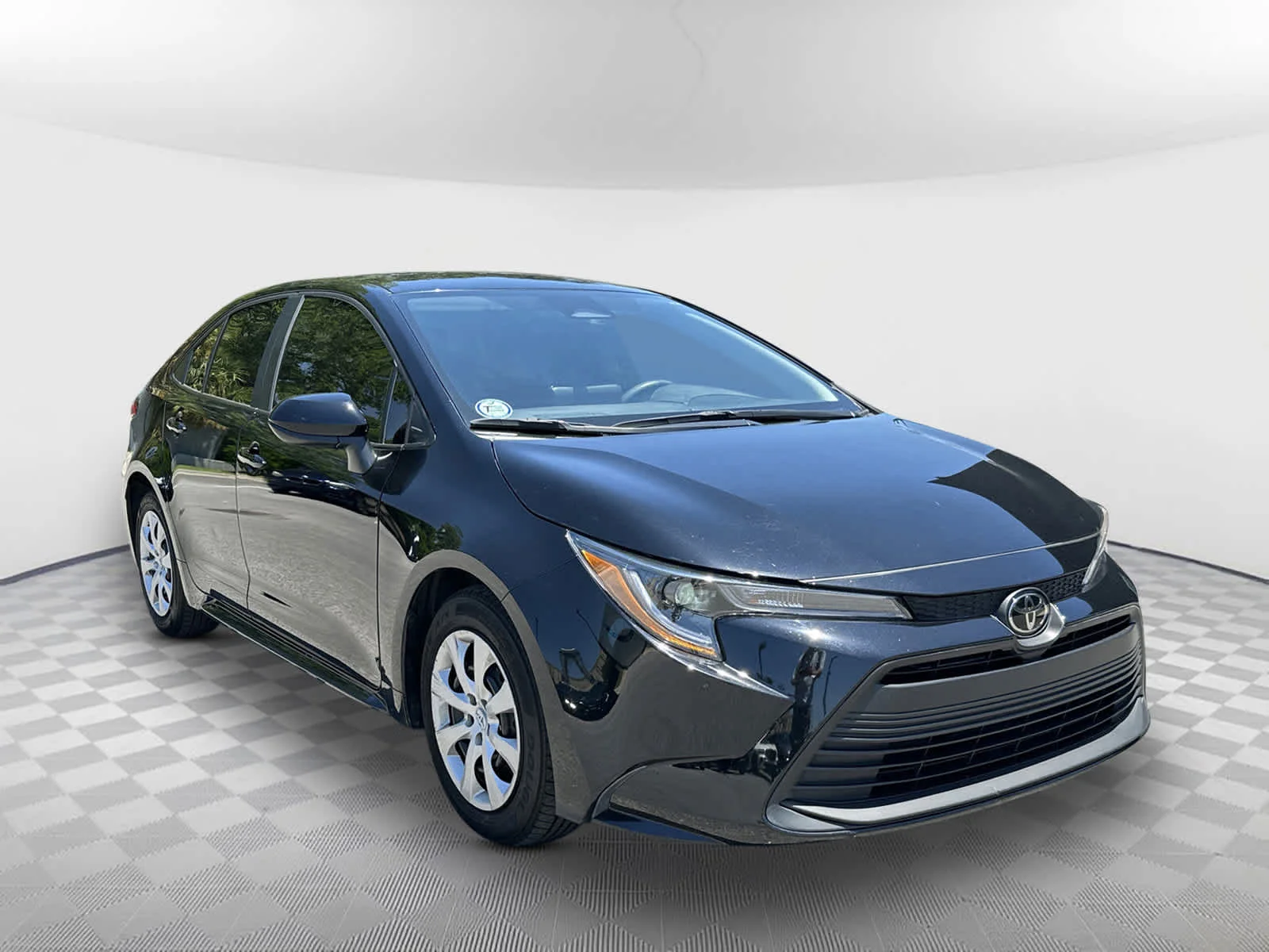 2025 Toyota Corolla LE CVT's photo