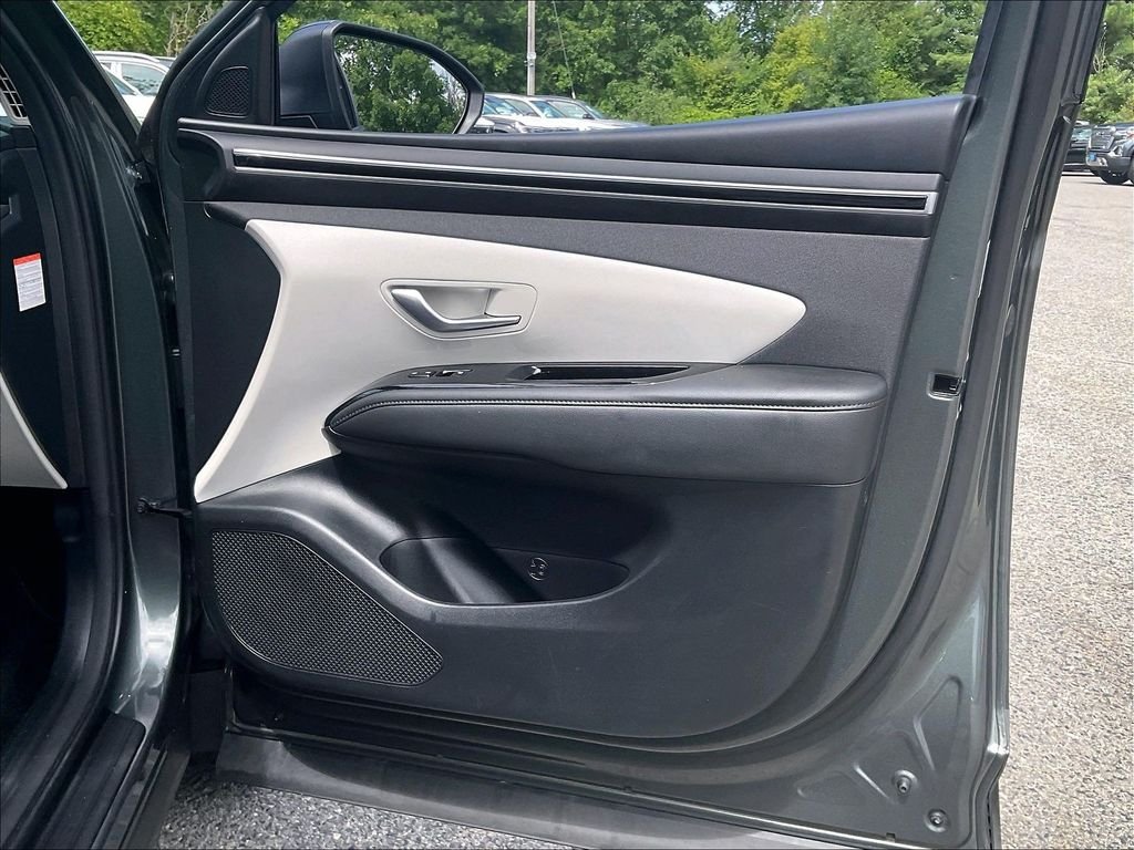 Used 2022 Gray Hyundai SEL Convenience image 12