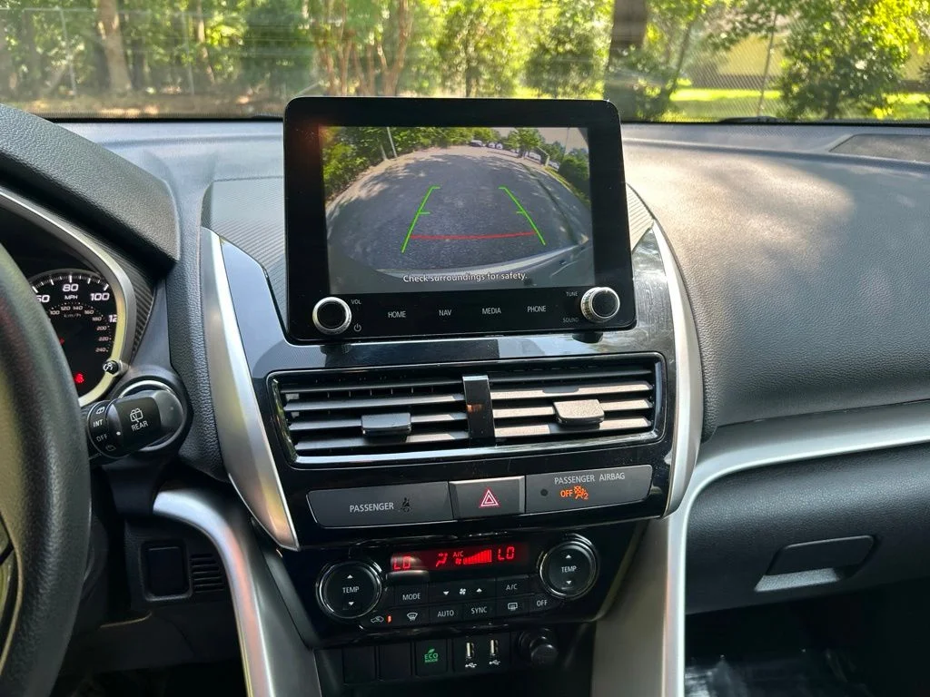 Used 2024 Silver Mitsubishi  image 18