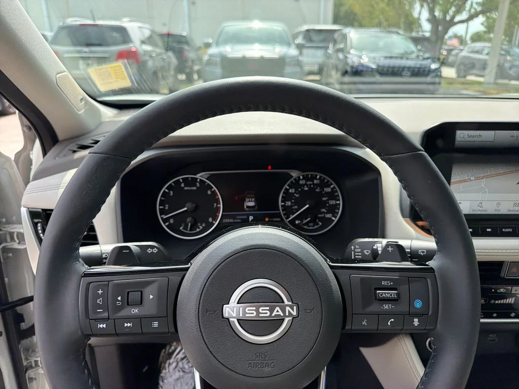 Used 2023 White Nissan SL image 22