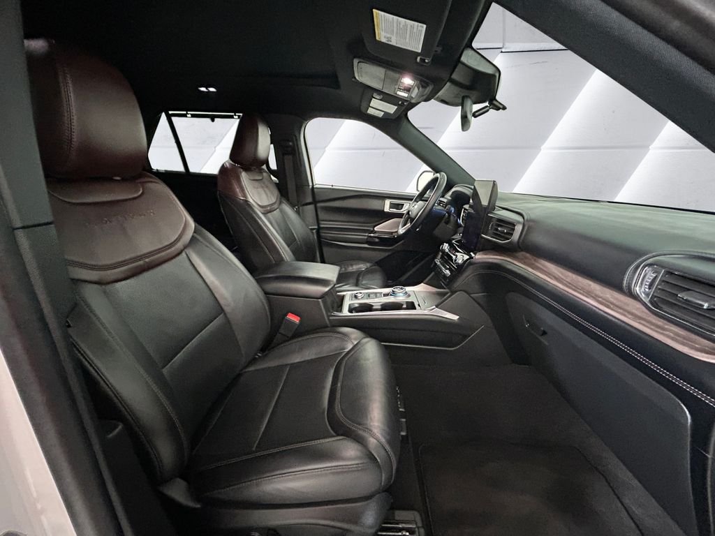 Used 2023 White Ford Platinum image 13