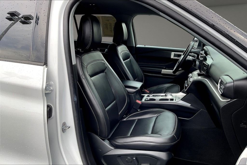 Used 2024 White Ford XLT image 33
