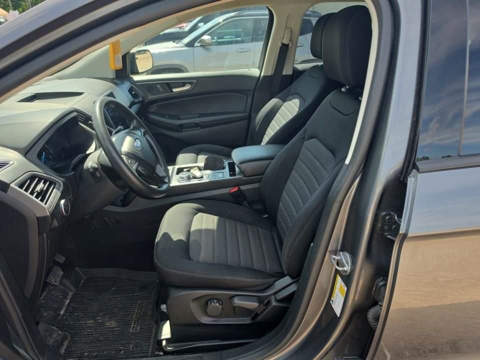 Used 2022 Gray Ford SE image 7