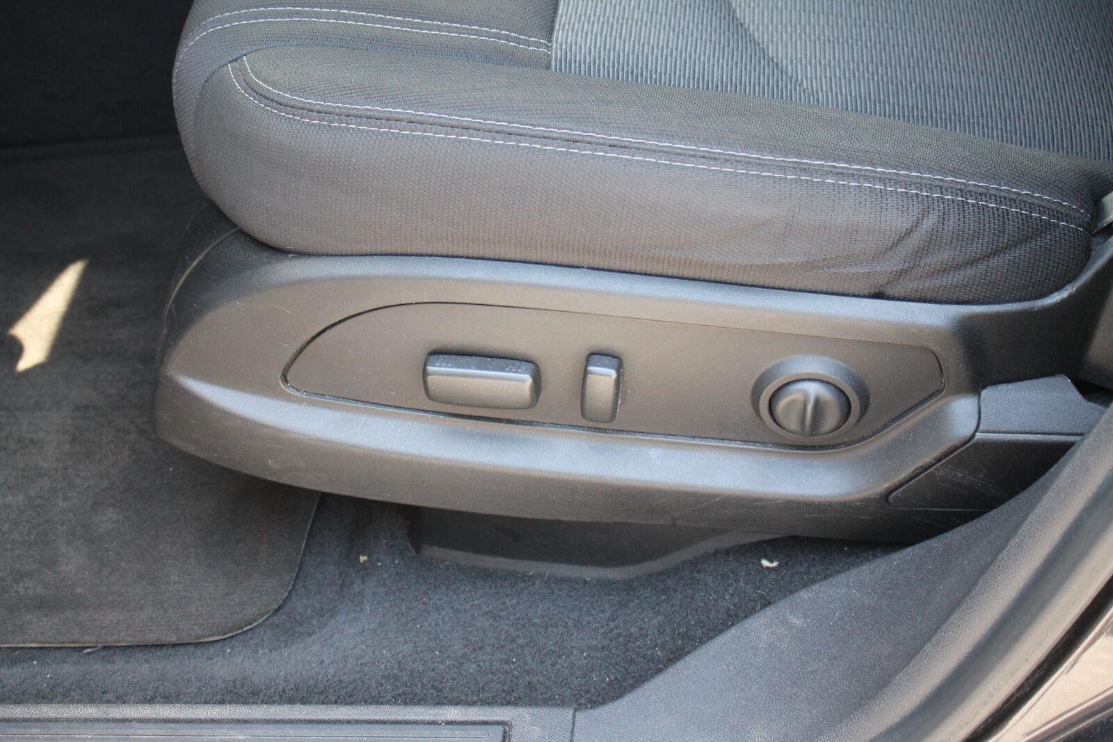 Used 2016 TUNGSTEN METALLIC Chevrolet LT image 13