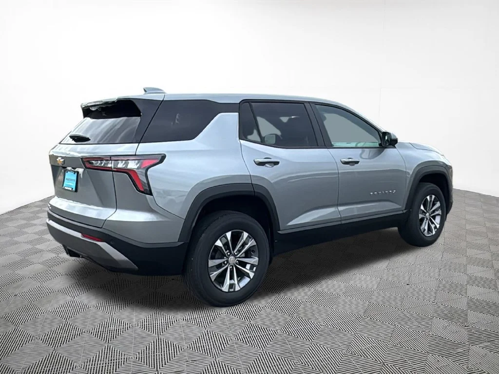2026 Chevrolet Equinox LT - Photo 9