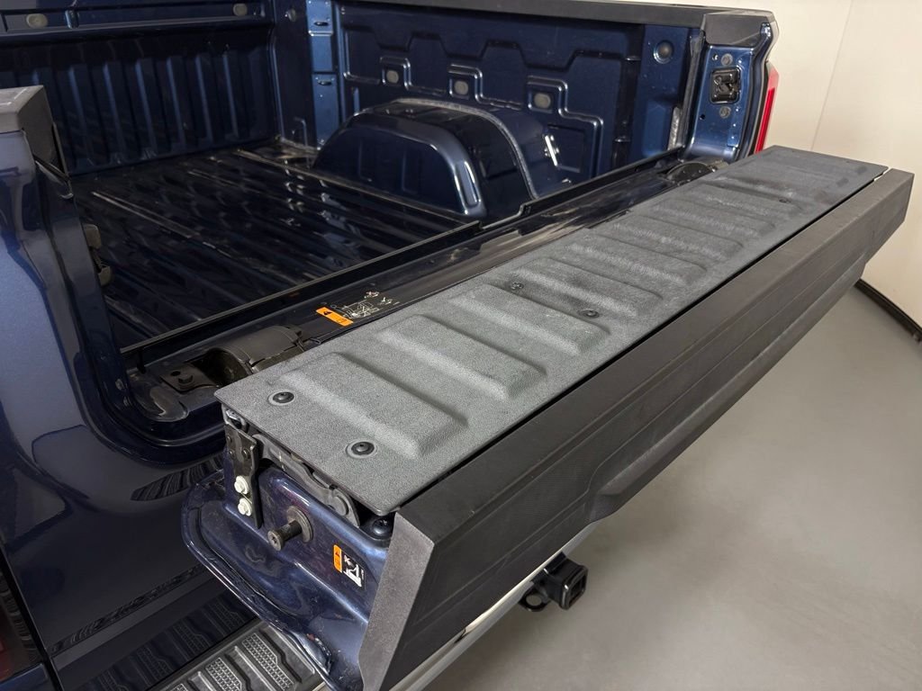 Used 2021 Blue GMC SLT image 42