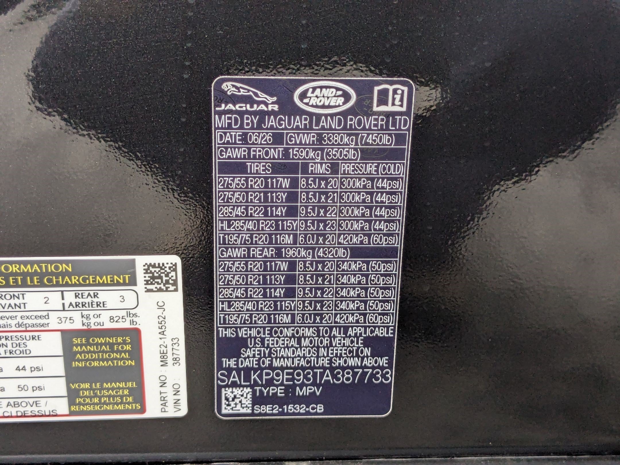 New 2026 Santorini Black Land Rover P530 SE image 35