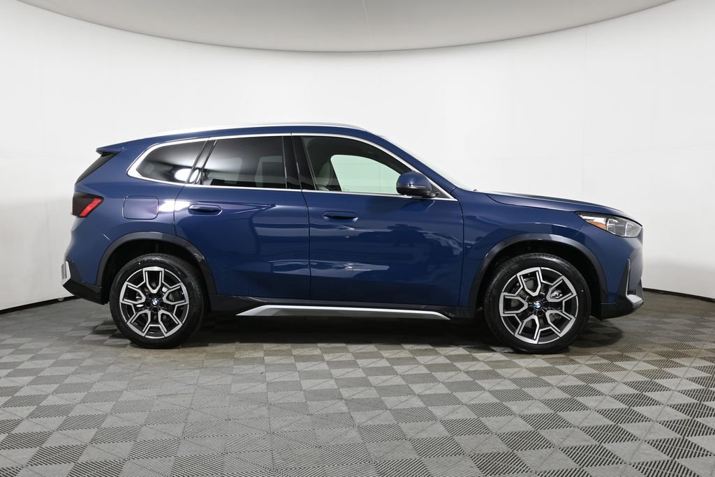 Used 2026 Blue BMW xDrive28i image 8