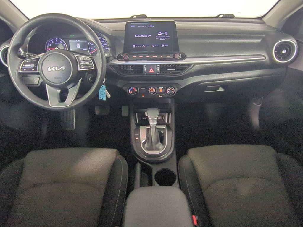 2024 Kia Forte LXS - Photo 15