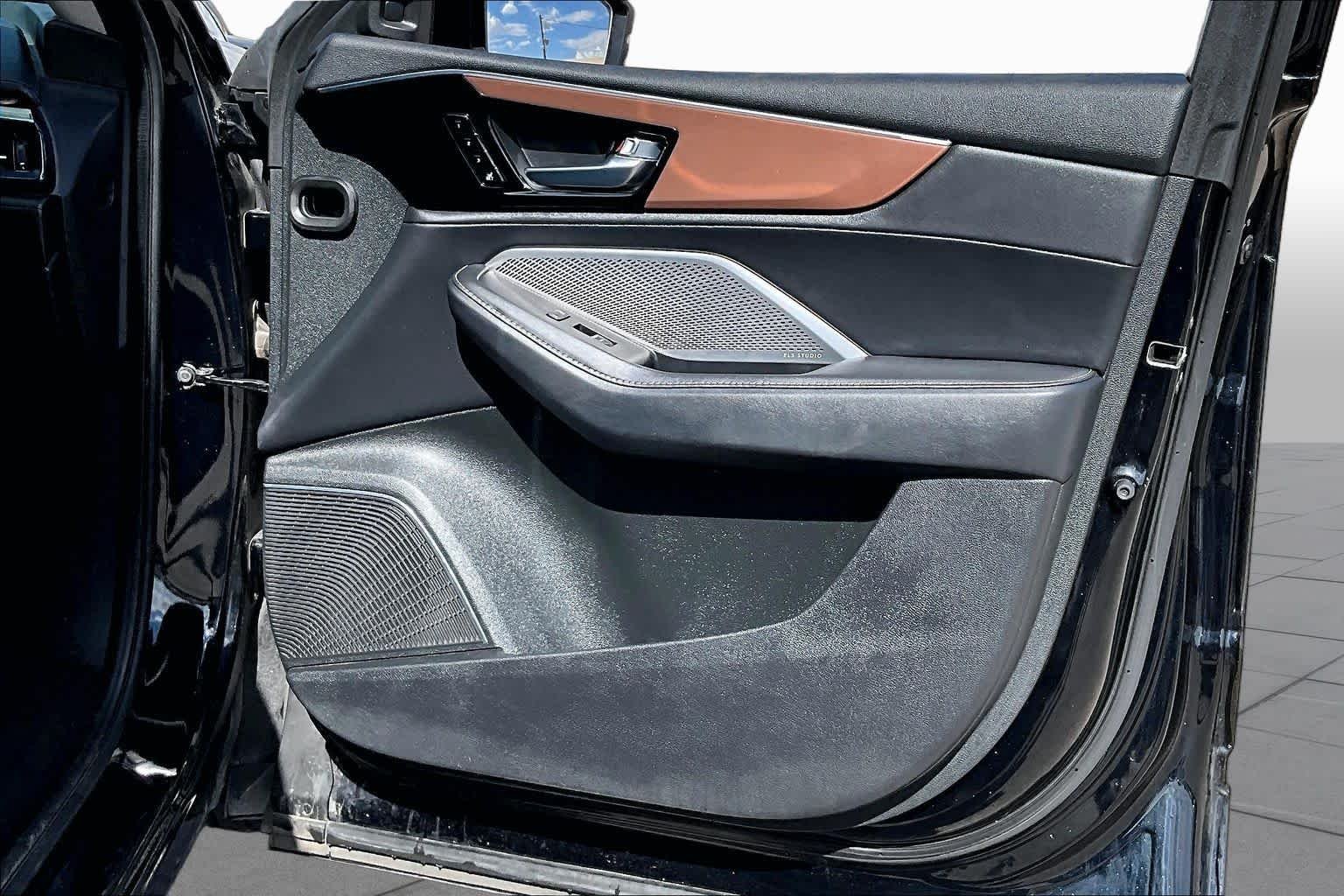 Used 2022 Majestic Black Pearl Acura w/Technology Package image 19