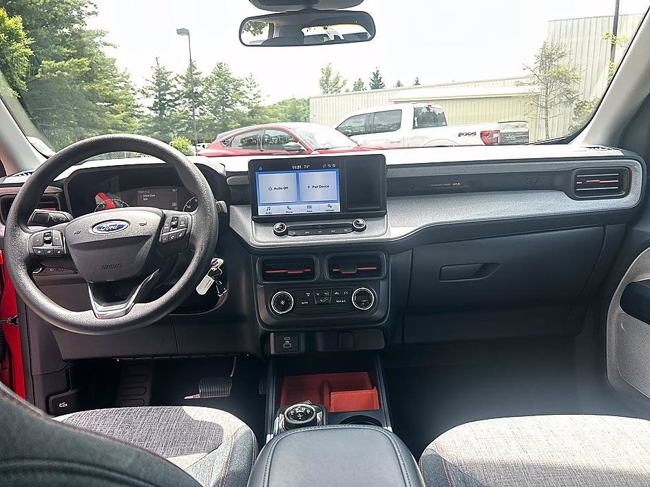 Used 2022 Chili Pepper Red Ford XLT image 13