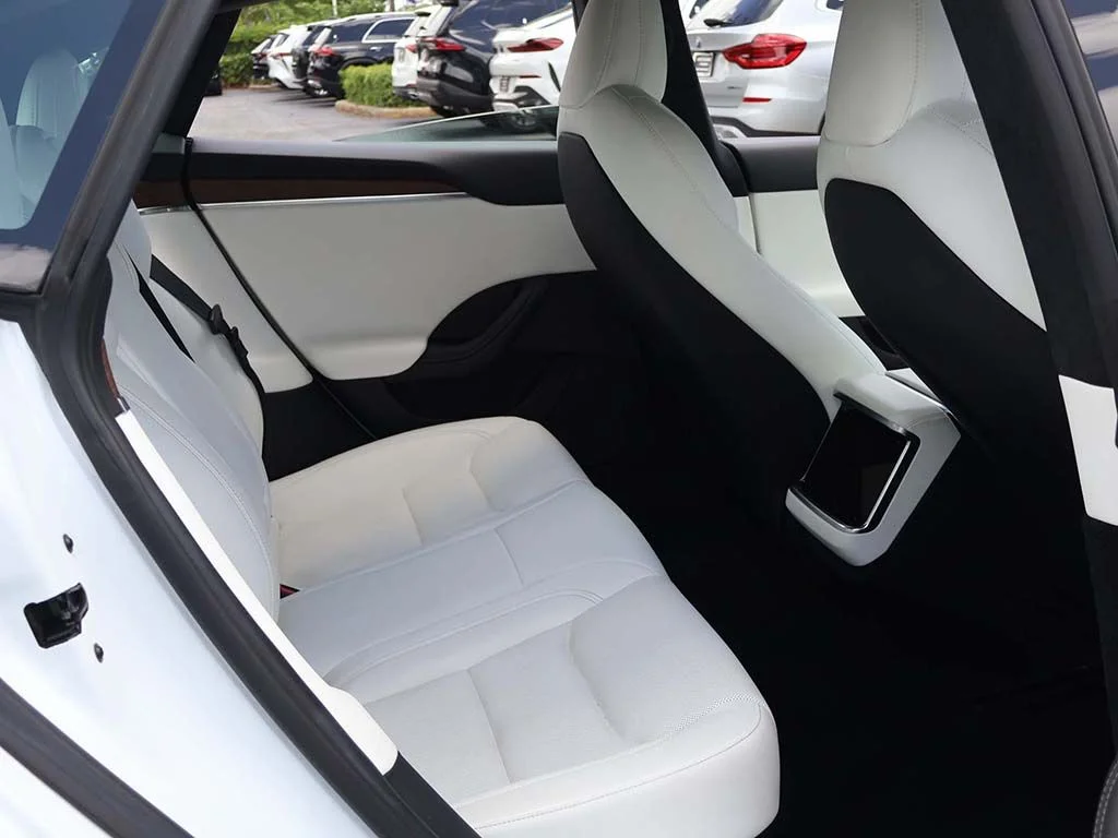 Used 2023 White Tesla Standard Range image 35