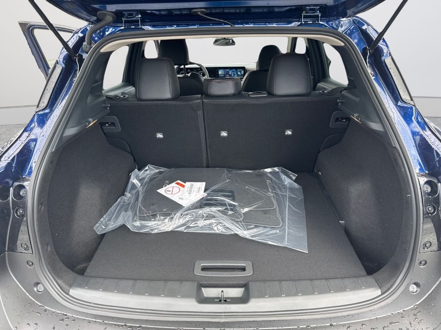 2026 Nissan KICKS SR - Photo 24