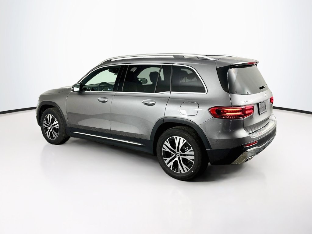 New 2026 Mountain Grey Metallic Mercedes-Benz GLB 250 image 4