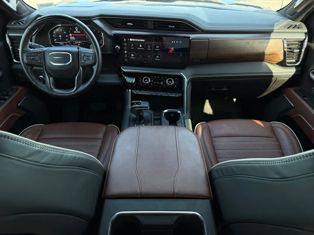 Used 2025 Black GMC Denali Ultimate image 21