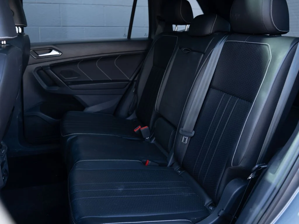 Used 2022 Gray Volkswagen 2.0T SE R-Line Black image 18