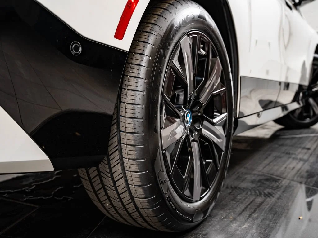 Certified Used 2025 Mineral White Metallic BMW xDrive50 image 49