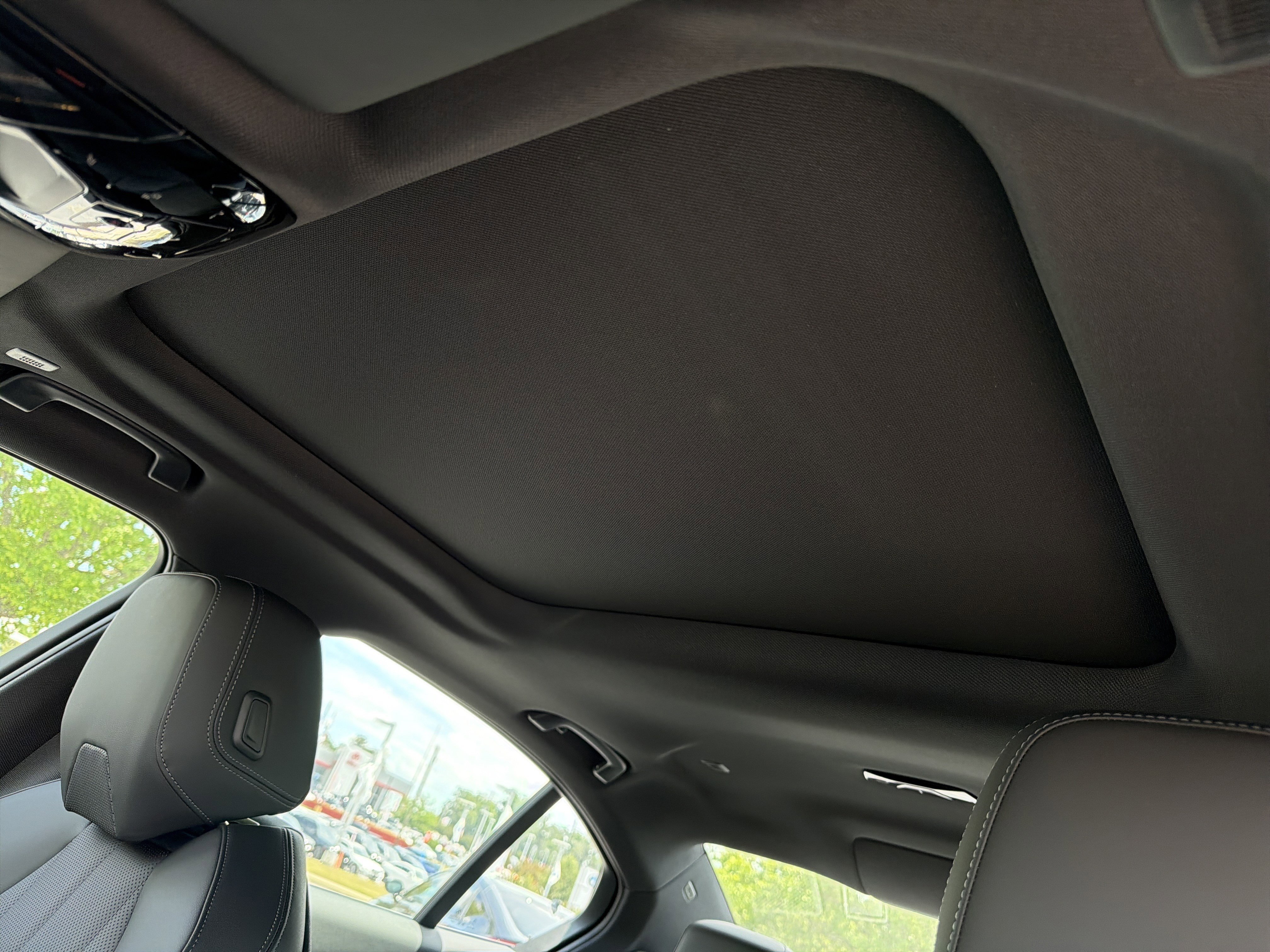New 2027 Black Sapphire Metallic BMW 530i image 14
