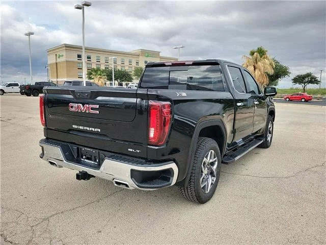 New 2026 Onyx Black GMC SLT image 5