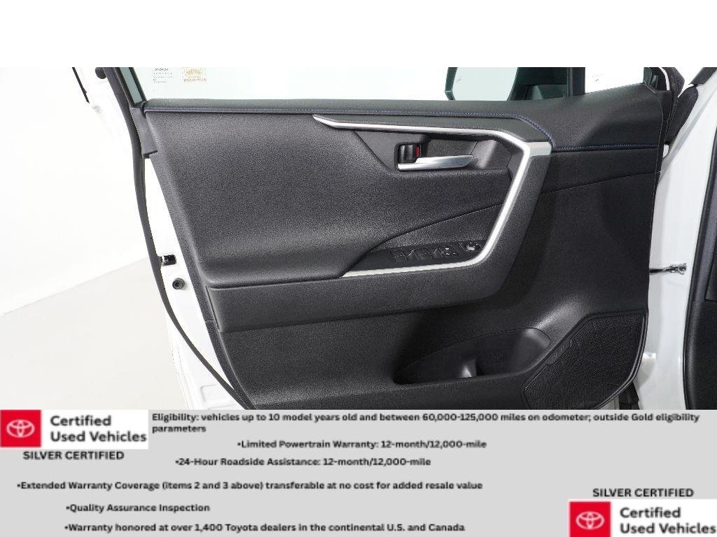 Used 2021 Blizzard Pearl/Midnight Black Metallic Toyota Hybrid XSE image 14
