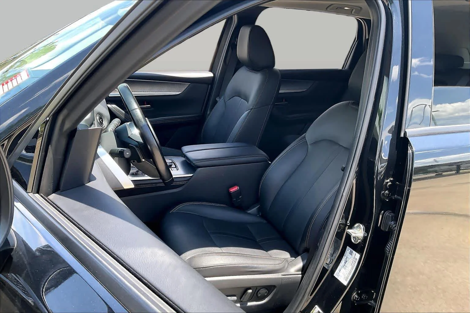 Pre-Owned 2025 Mazda CX-70 PHEV Premium Package