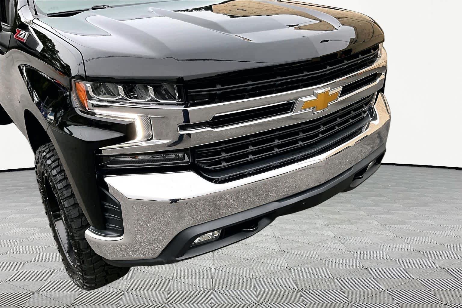 Used 2021 Black Chevrolet LT image 59