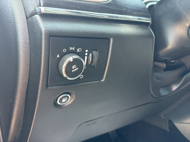 Used 2021 Red Jeep Summit image 19