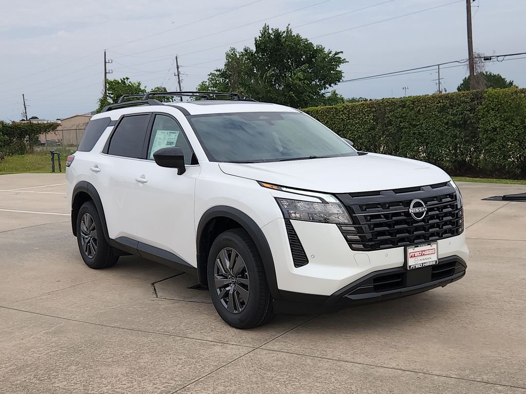 New 2026 Everest White Pearl TriCoat Nissan SV image 3