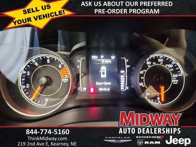 Used 2018 Gray Jeep Latitude image 17