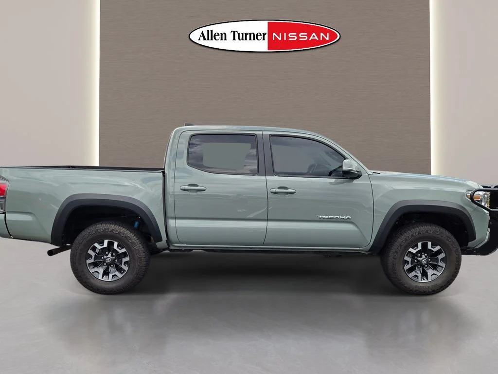 Used 2022  Toyota TRD Off-Road image 6