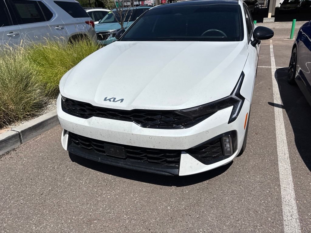 Used 2025 White Kia GT-Line image 4