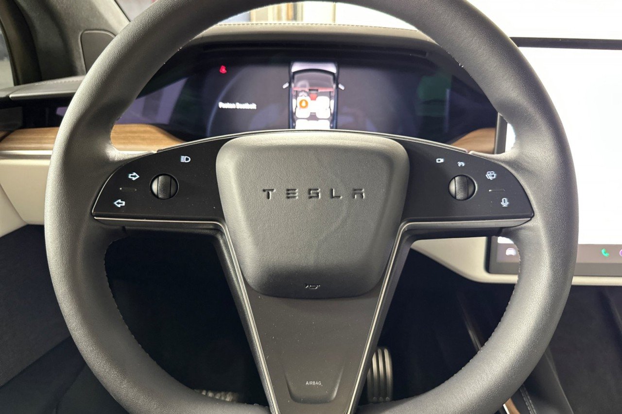 Used 2024 GREY Tesla AWD image 22