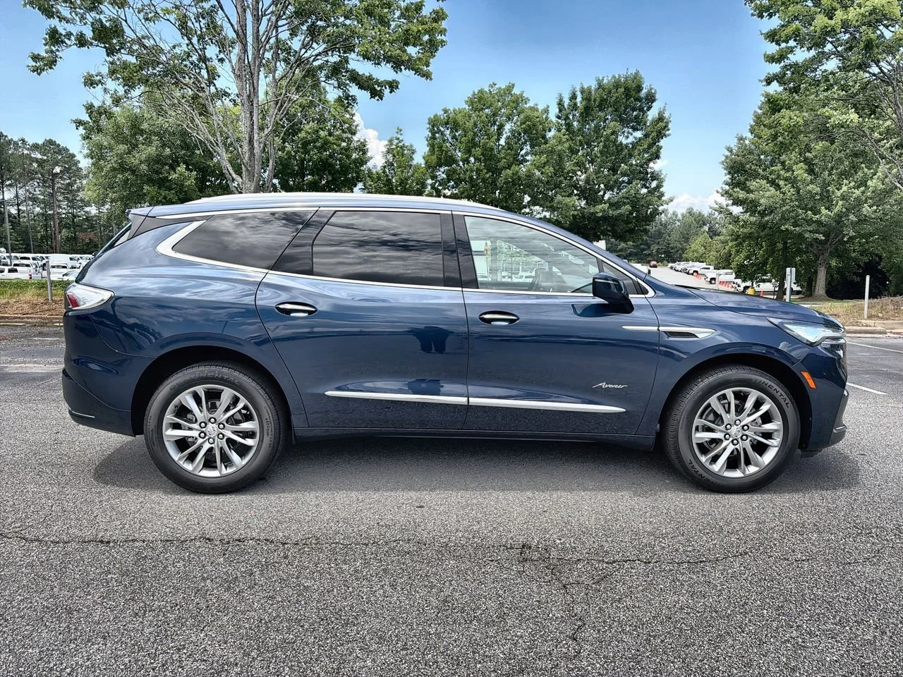 Used 2023 Emperor Blue Metallic Buick Avenir image 9